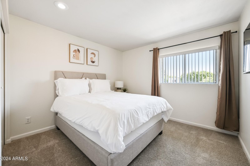 oxupix-1702WTL230-18