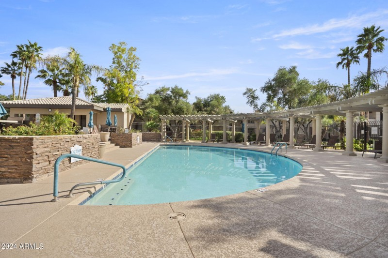 Lower pool