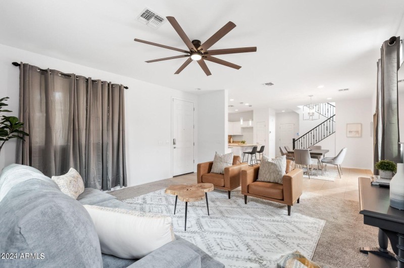 20231219015658658581000000-o