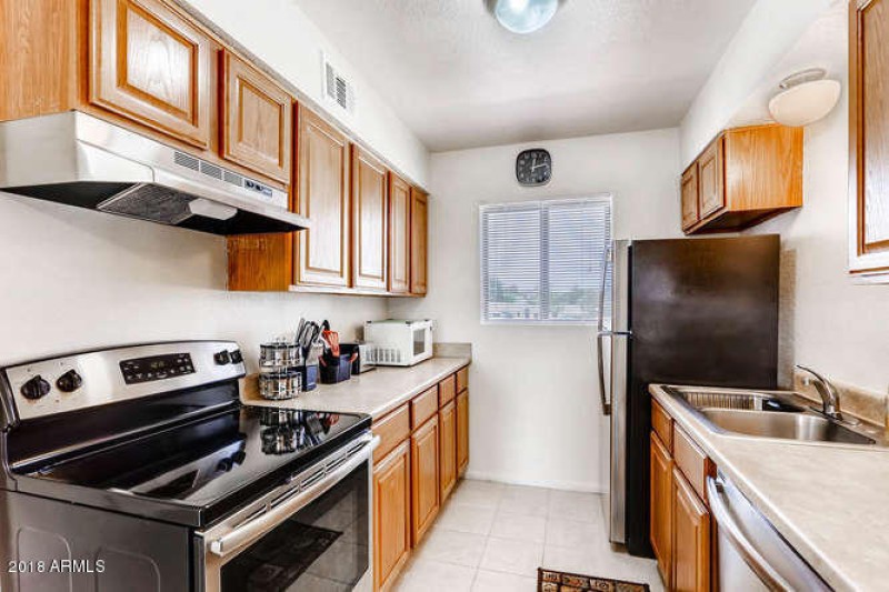 540 S West Road Wickenburg AZ-small-011-