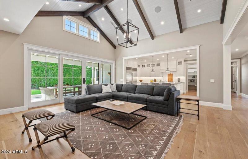 13-4549 E. Calle Tuberia 07