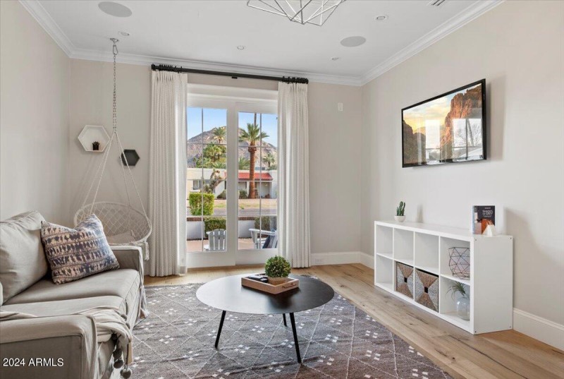 24-4549 E. Calle Tuberia 32