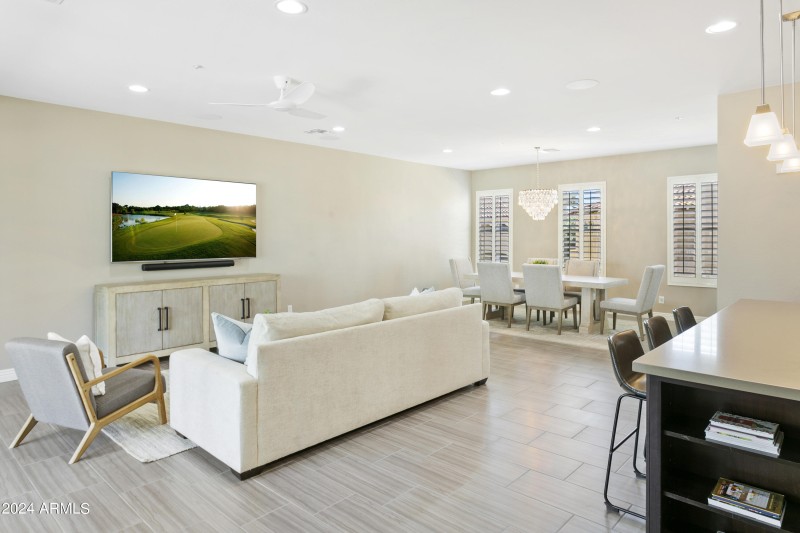 Living Room/Dining Room