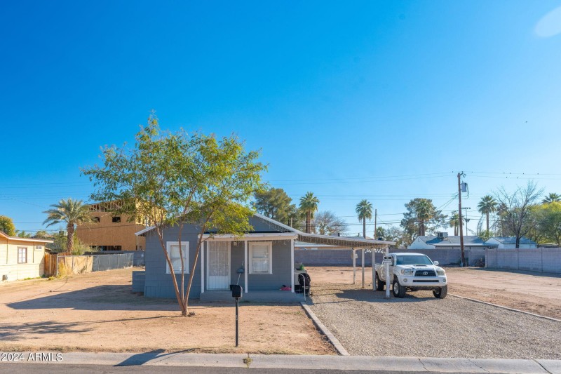 25-2642 N 31st St (25)