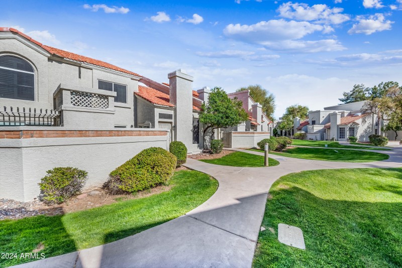 2-1717EUHD1052-ocupix 3-8