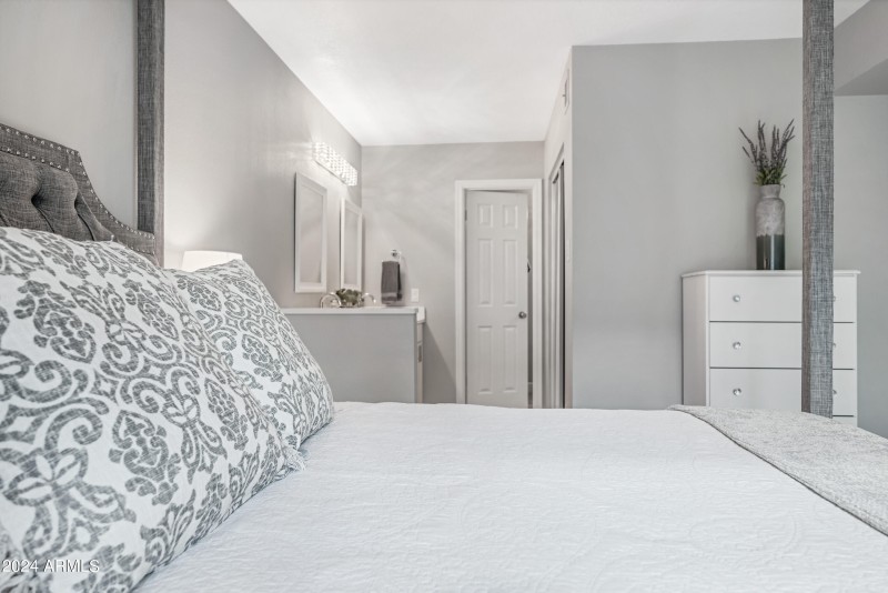 29-1717EUHD1052-ocupix 3-8