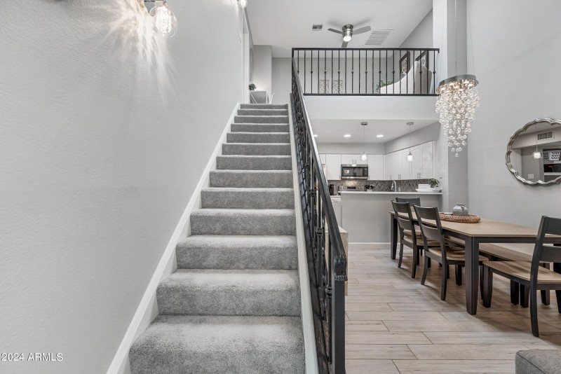 36-1717EUHD1052-ocupix 3-8