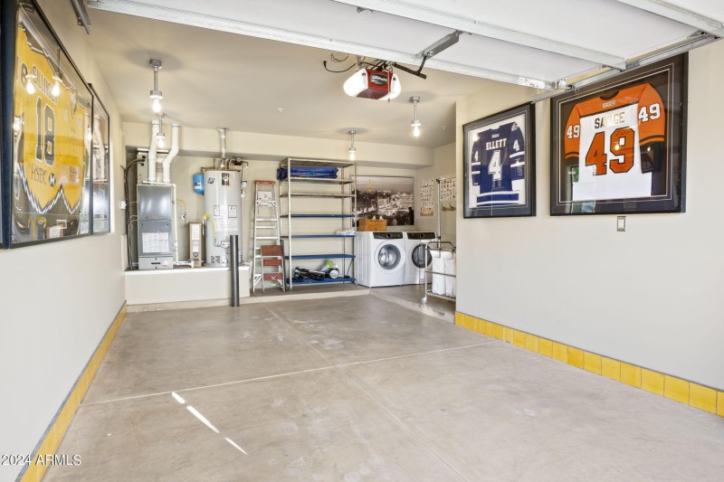 1 car garage and laundry