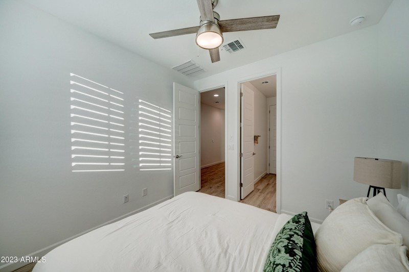 26523 N Thornhill-17