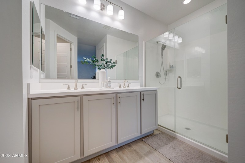 26523 N Thornhill-30