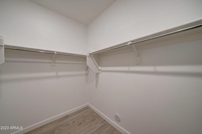 26523 N Thornhill-31