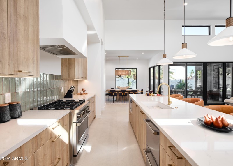 PropertyImageCo_13649N88thPl_WEB_26