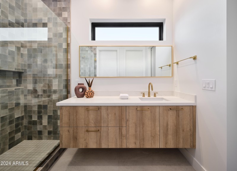 PropertyImageCo_13649N88thPl_WEB_36