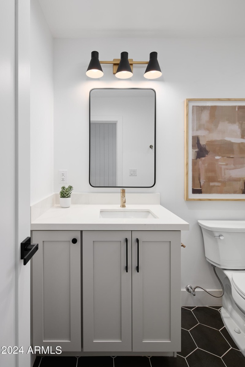 PropertyImageCo_5402EMarilynRd_WEB_10