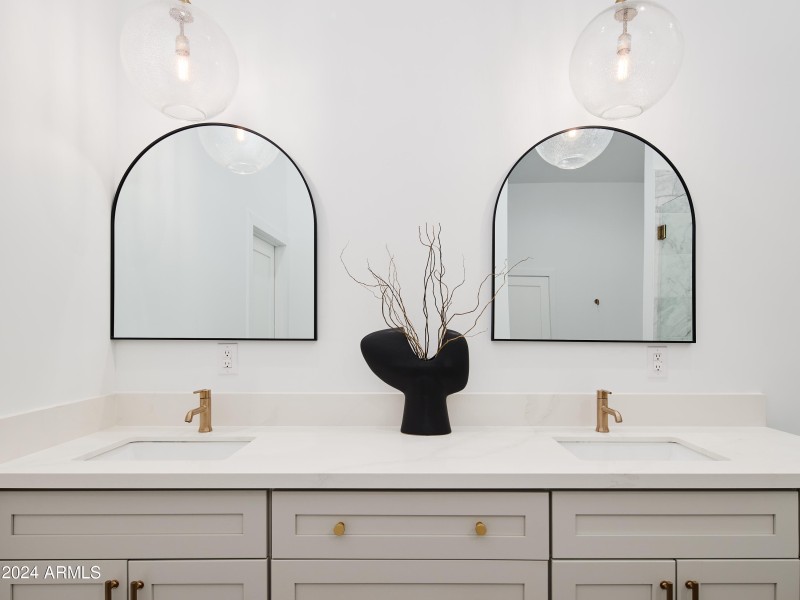 PropertyImageCo_5402EMarilynRd_WEB_28