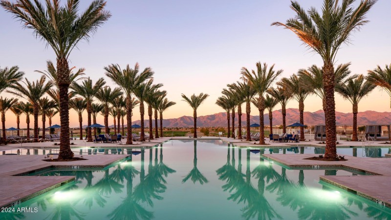 Sterling_Grove_Clubhouse_Pool_2352_1920