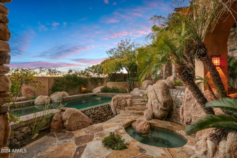 2-web-or-mls-Spa ~ Pool