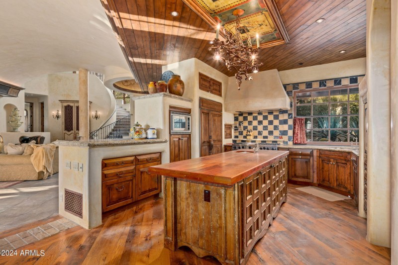 11-web-or-mls-Kitchen