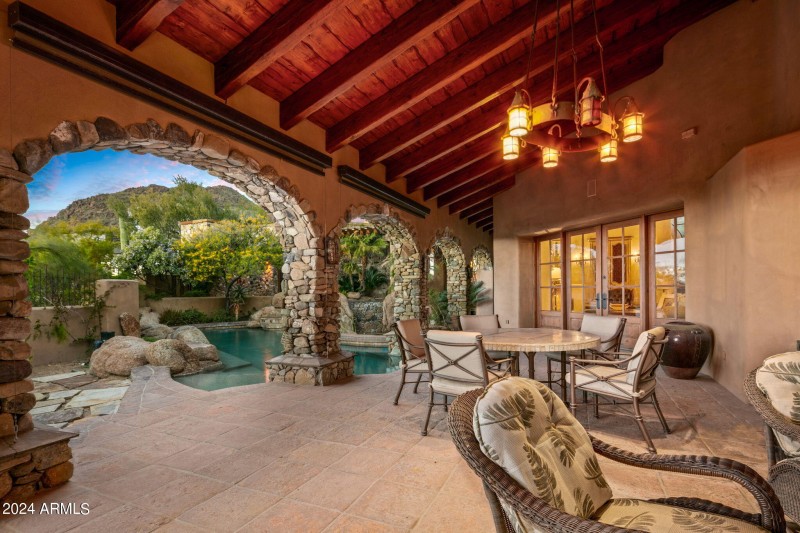 39-web-or-mls-Patio Details