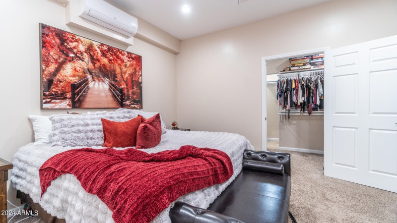 602 W Ridgecrest Rd-85