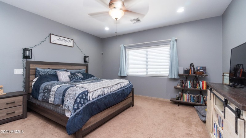 602 W Ridgecrest Rd-102