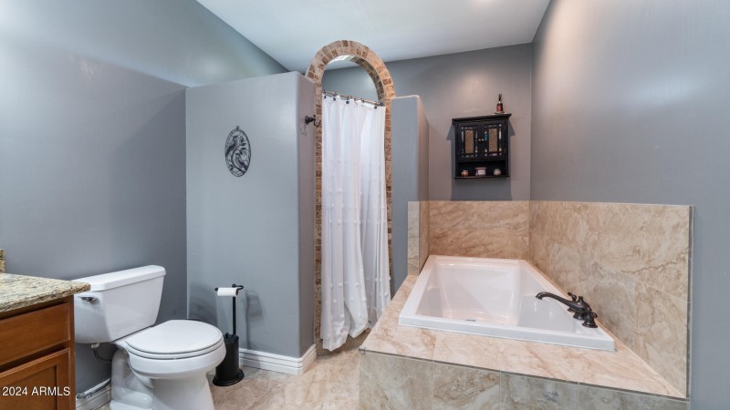 602 W Ridgecrest Rd-104