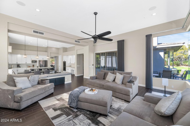 10940 E Cosmos Cir-large-017-032-10940 E