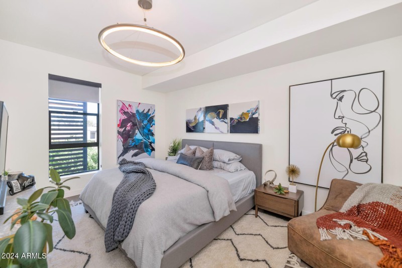 2300 E Campbell Ave-large-018-015-2300 E