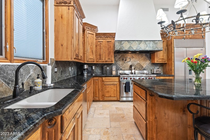 5529 W Pinnacle Hill Dr (small)-14