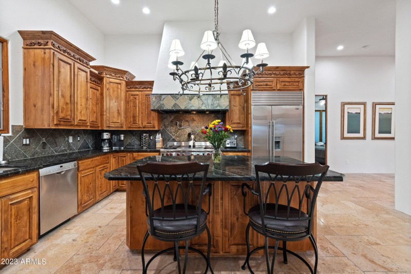 5529 W Pinnacle Hill Dr (small)-28