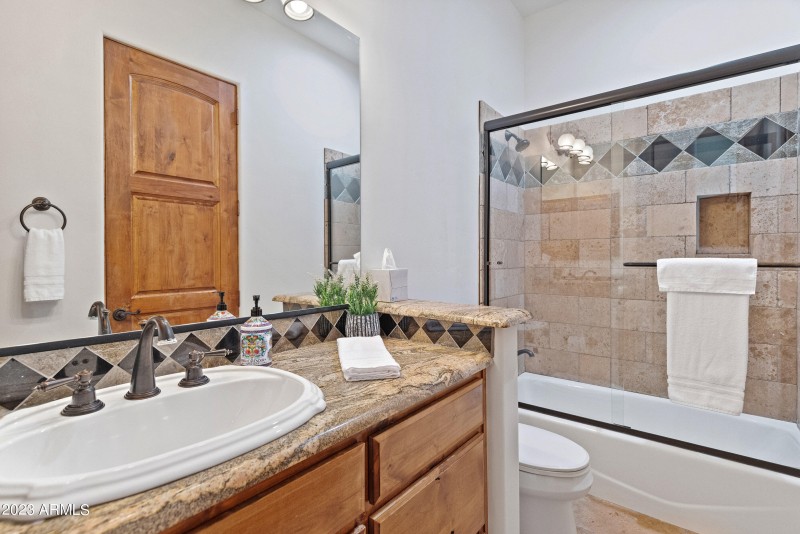 5529 W Pinnacle Hill Dr (small)-5