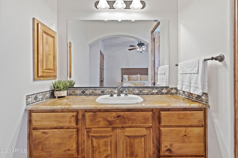 5529 W Pinnacle Hill Dr (small)-9