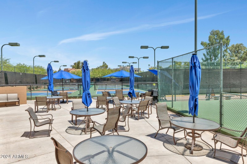 7710 E Gainey Ranch Rd-large-039-013-771