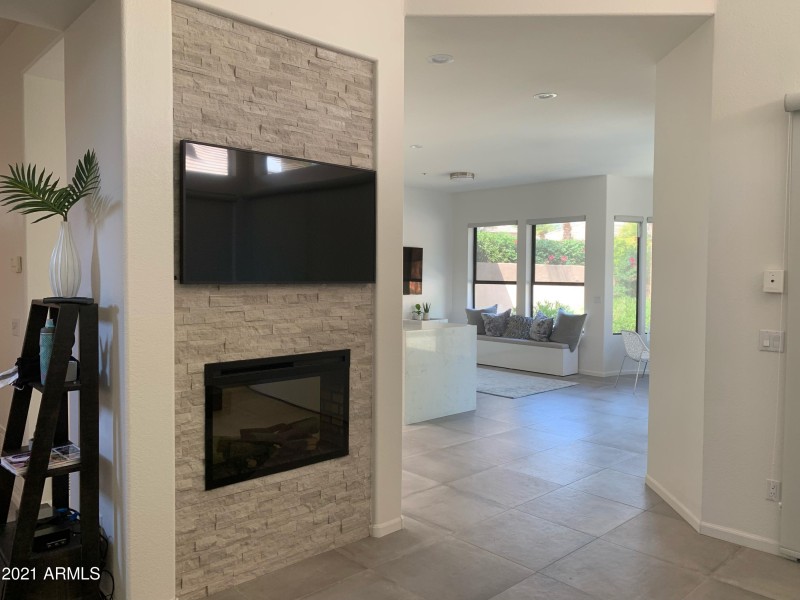 LIVING ROOM FIREPLACE