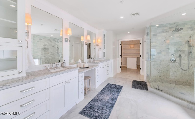 8313 E Carol Way-large-023-062-8313 E Ca