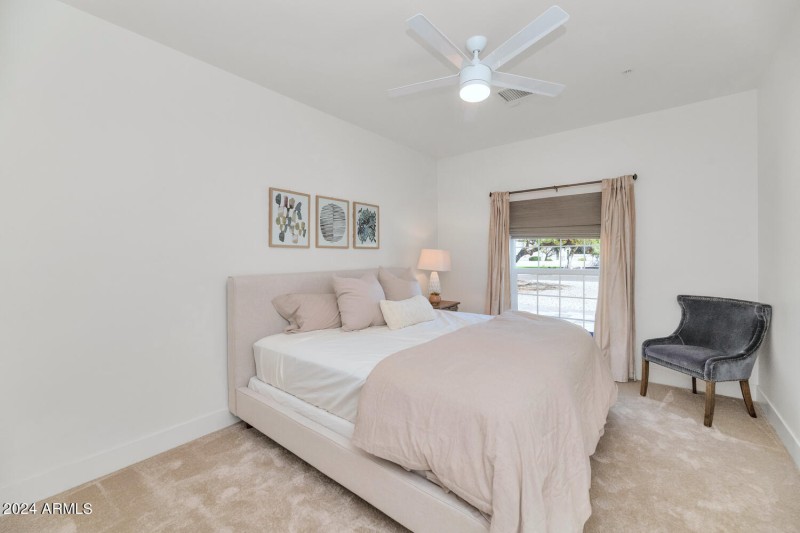 8313 E Carol Way-large-028-076-8313 E Ca