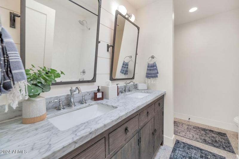 8313 E Carol Way-large-030-073-8313 E Ca