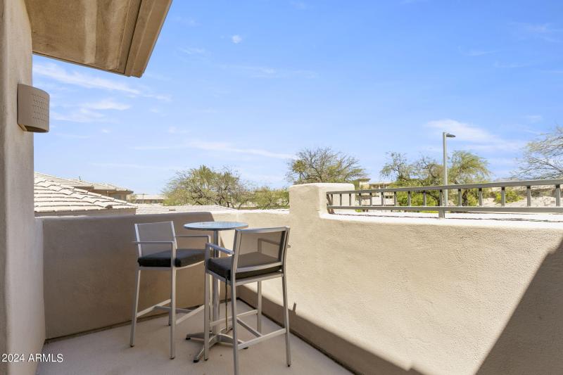 Den Balcony