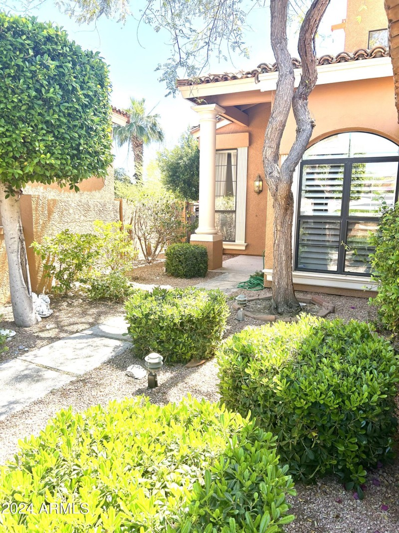 FDB56242-ABD6-48B1-822A-DE770277FEE8