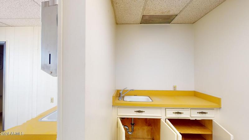 Medical-Bldg-Suite-405-04142024_123332