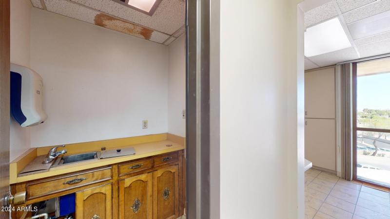 Medical-Bldg-Suite-405-04142024_123551