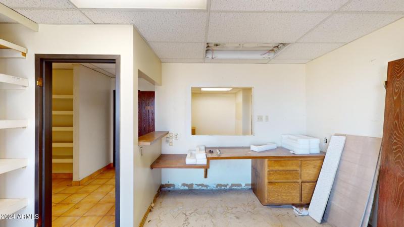 Medical-Bldg-Suite-403-04142024_120505