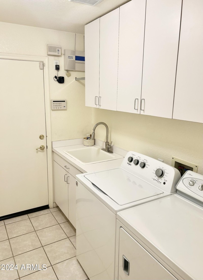 FAA029D1-BB4A-4A55-B5A7-9EEAF8FB7A82