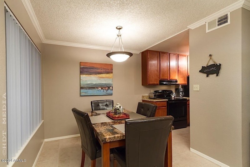 008 endless summer dining