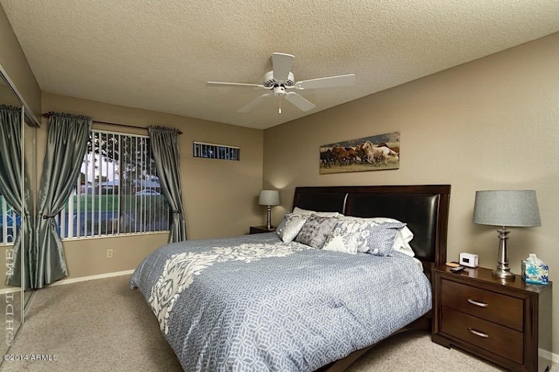 011 endless summer master bedrom 1