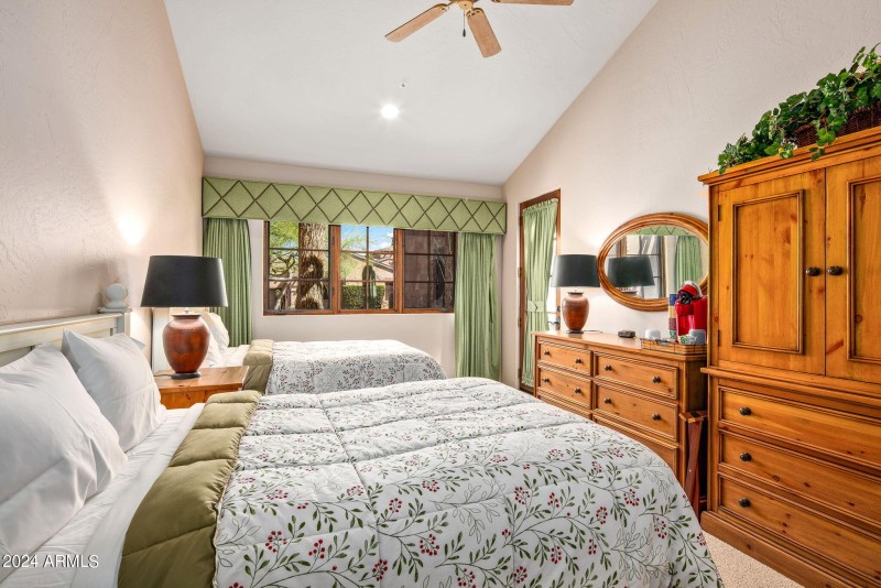 34-web-or-mls-Guest House