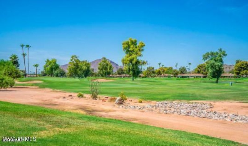 CV Camelback view from greenbelt