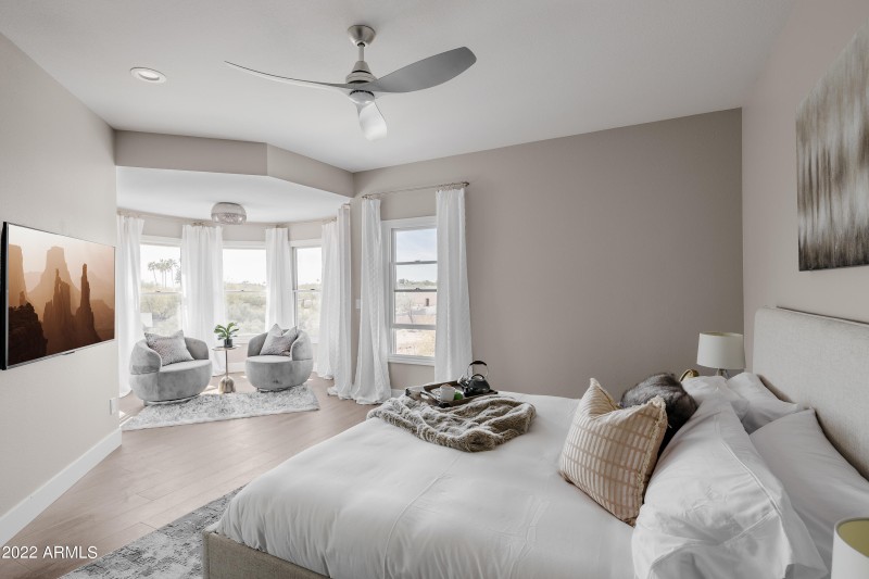 LAKOTKO_6602NPrayingMonkRd_WEB-18