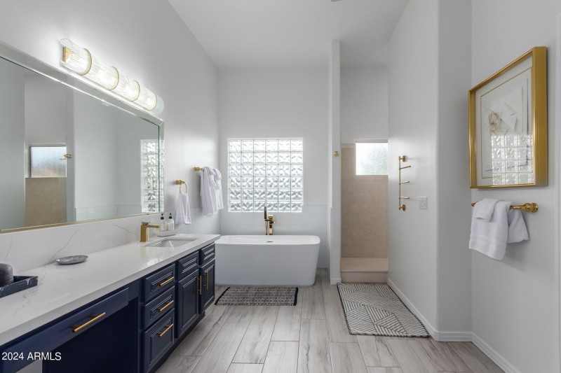 Primary Bedroom Bathroom