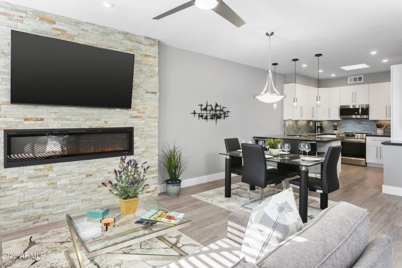 7700EGaineyRanch206-009